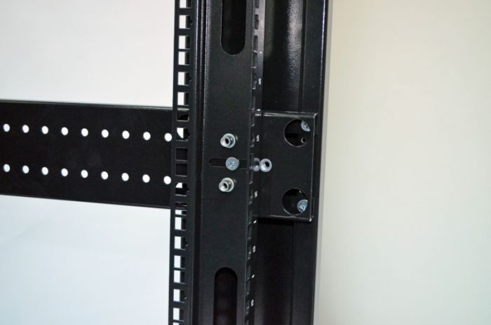 Шафа 19" 28U, 610х675 мм (Ш*Г)