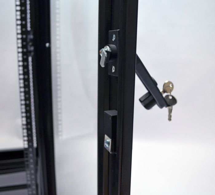Шафа 19" 28U, 610х675 мм (Ш*Г)