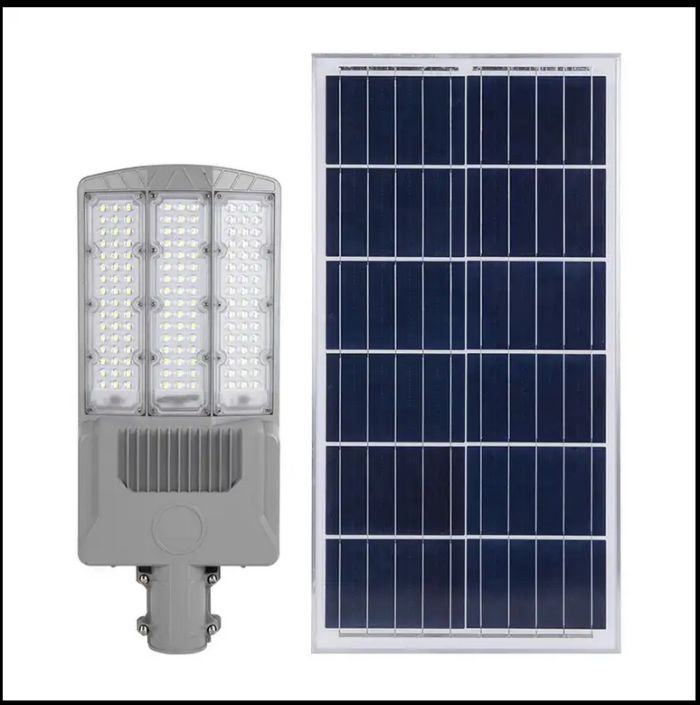 LED вуличний світильник на сонячній батареї VARGO HYBRID Solar + 220V  200W Батарея: 3.2V, 15Ah Сонячна панель: 6V, 20W 119027