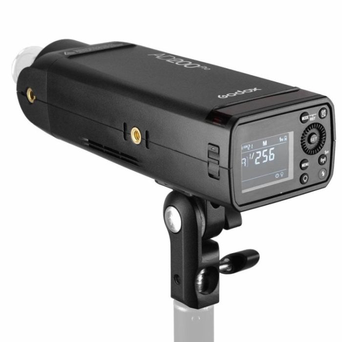 Студійний компактний спалах Godox AD200Pro (200Дж)