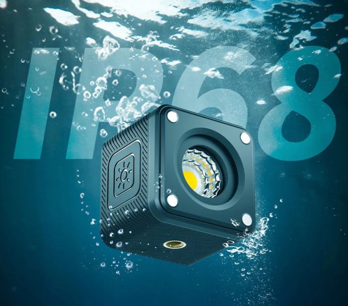 Накамерне відео світло міні LED ліхтар 5500К IP68 Ulanzi L2