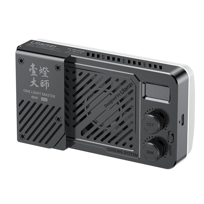 Накамерне світло надпотужне 40Вт RGB із розсіювачем CRI 96+ 2700-6500К Ulanzi LM-P40RGB